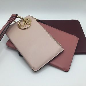 NWT Michael Kors Tri-color Pouch Trio 32H8GF9U3T